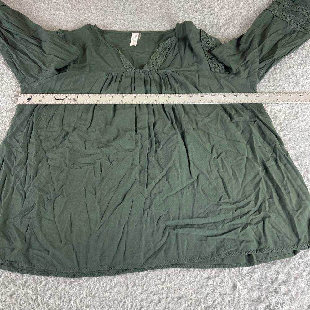 L Love Green Crochet Lace Trim V-Neck Cotton Blouse Top LV21858 Large - Picture 3 of 9